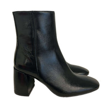 Carica l&#39;immagine nel visualizzatore di Gallery, Ankle Boots
