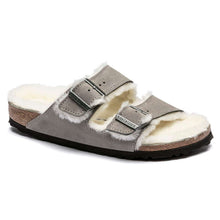 Carica l&#39;immagine nel visualizzatore di Gallery, Birkenstock Arizona Shearling Stone Coin
