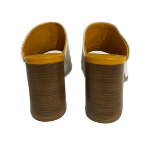Mules in pelle