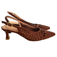Carica l&#39;immagine nel visualizzatore di Gallery, Slingback traforata
