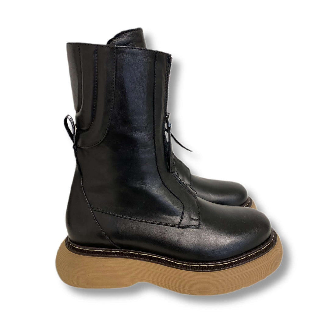 Combat Chelsea Boots