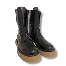 Carica l&#39;immagine nel visualizzatore di Gallery, Combat Chelsea Boots

