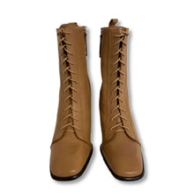 Carica l&#39;immagine nel visualizzatore di Gallery, Lace up Ankle Boots Square Toe
