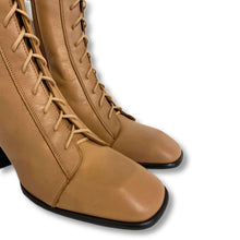 Carica l&#39;immagine nel visualizzatore di Gallery, Lace up Ankle Boots Square Toe
