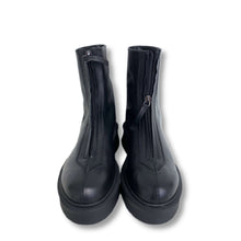 Carica l&#39;immagine nel visualizzatore di Gallery, Combat Ankle Boots
