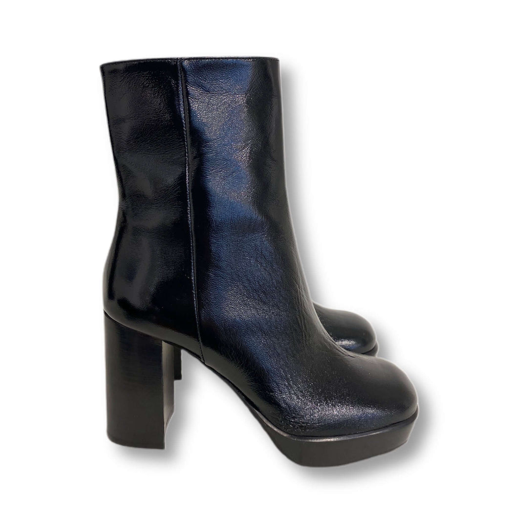 Ankle boots square boots