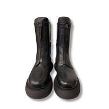 Carica l&#39;immagine nel visualizzatore di Gallery, Combat boots
